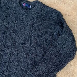 100% British Wool Cable Knit Sweater sz M